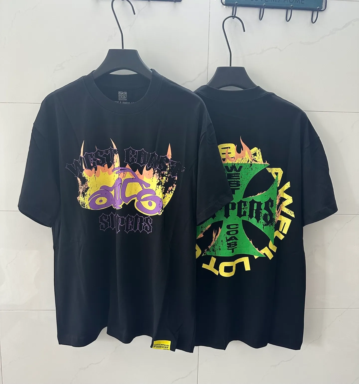 # - -purple I THAT'S A AWFUL LOT OF COUGH SYRUP In Stock Real shot American simple trendy brand loose casual T-shirt Fabric (fabric): 32 counts Weight combed double yarn pure cotton Sizes (size): S-M L X L Color (colour): Black-Green Black-Purple